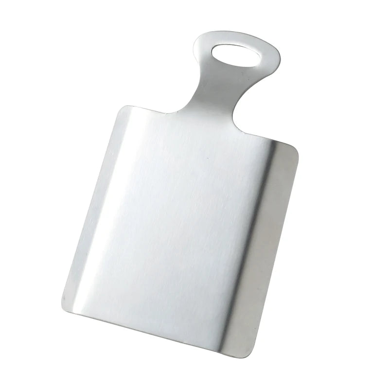 râpe à ail compacte pour rangement facile