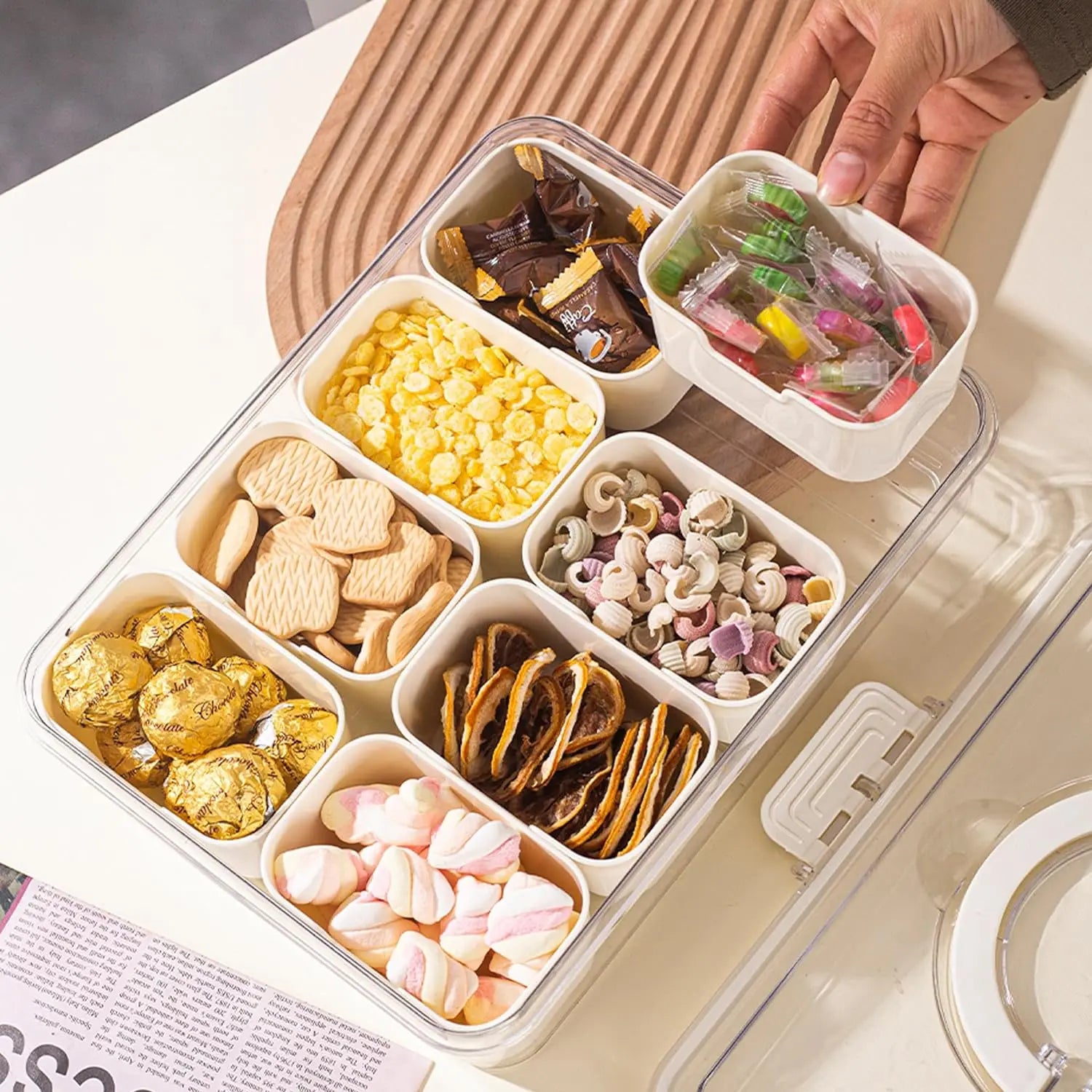 boîte à lunch avec plusieurs sections