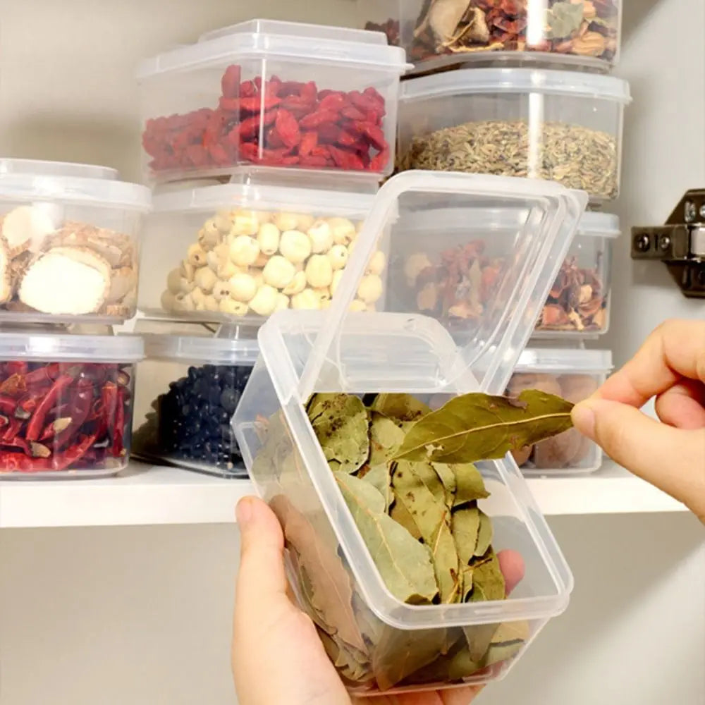 boîtes de conservation alimentaire en plastique