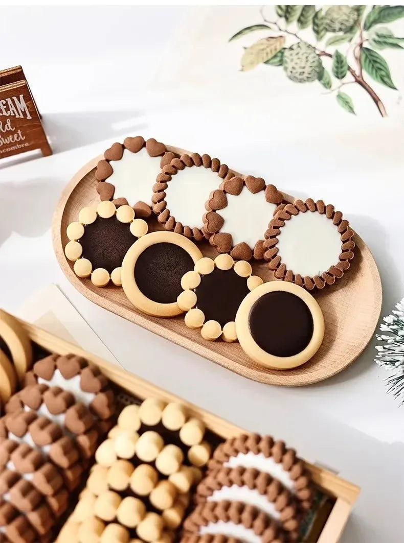 Emporte-pièce en silicone pour biscuits en forme de fleur - 3 pièces emportepieces