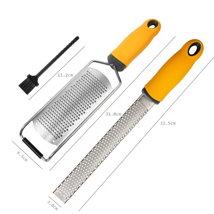 zesteuse à agrumes et fromage