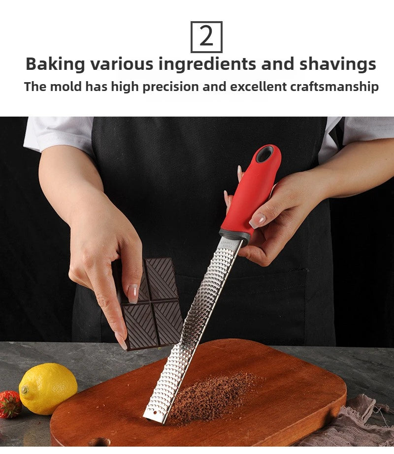 râpe efficace pour fromage et fruits