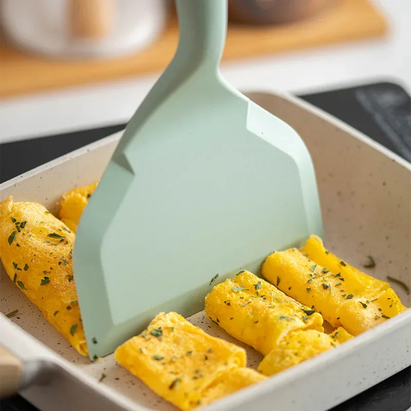 outil en silicone pour crêpes et omelettes