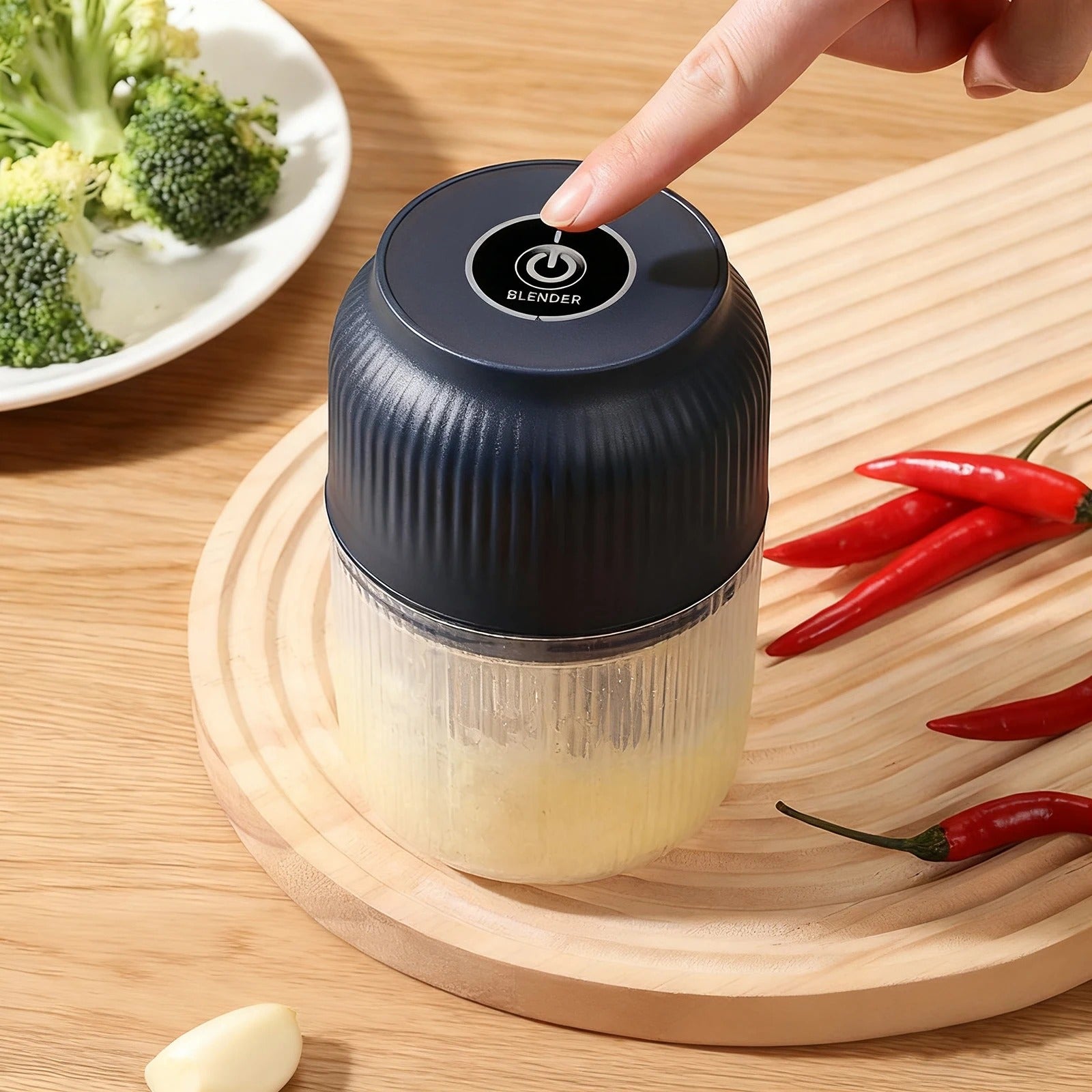 Mini Hachoir Électrique Rechargeable USB 300 ml — 6 Lames Inox