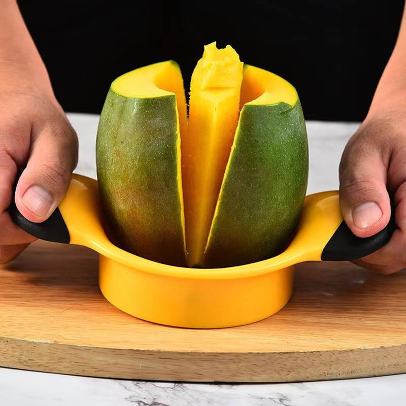 comment éplucher une mangue avec un verre