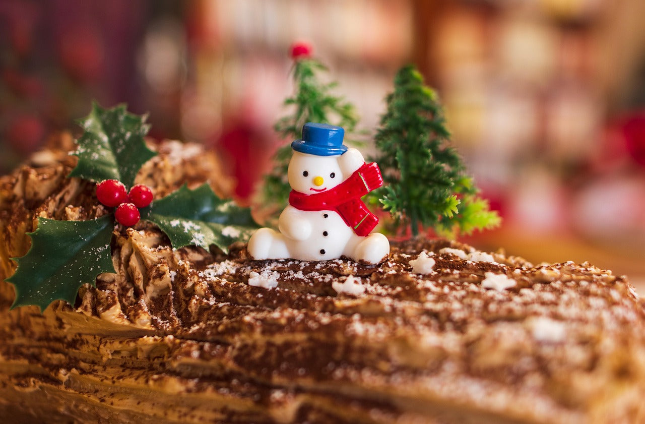 Quand manger la bûche de Noël : réveillon ou jour de Noël ?