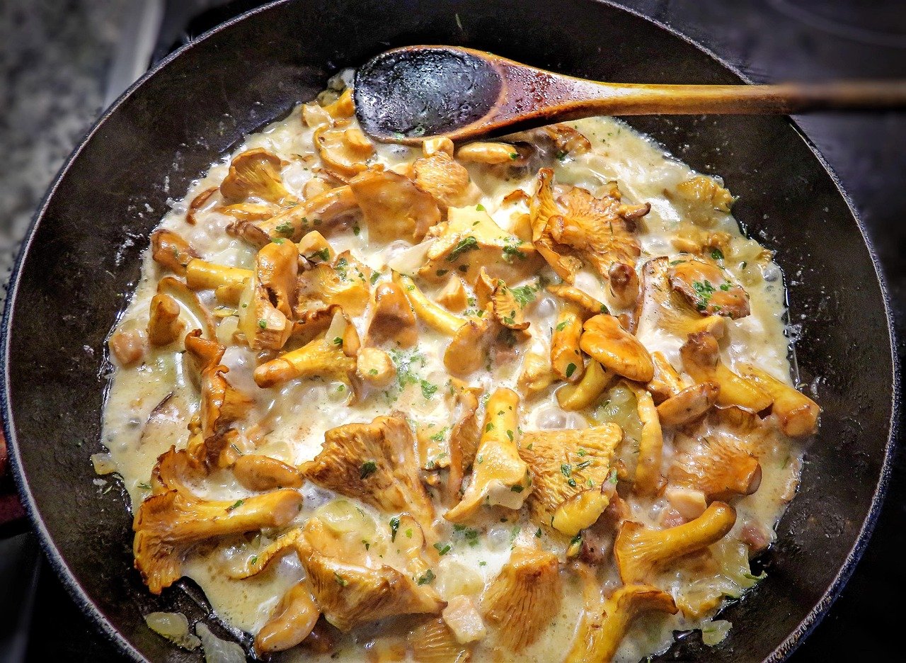 Comment cuisiner les pieds de mouton (champignon) : préparation et recettes