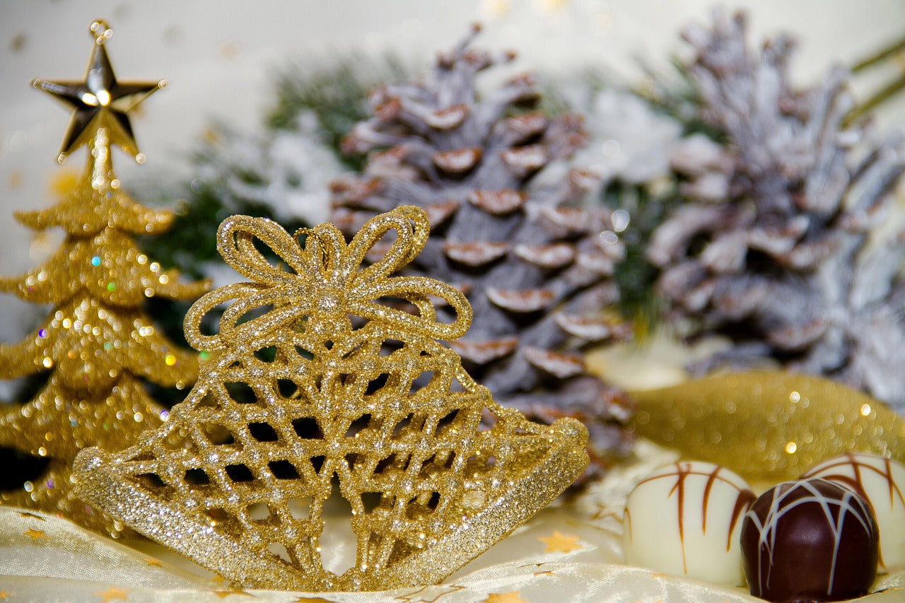 Comment fabriquer des sapins en chocolat pour décorer une bûche