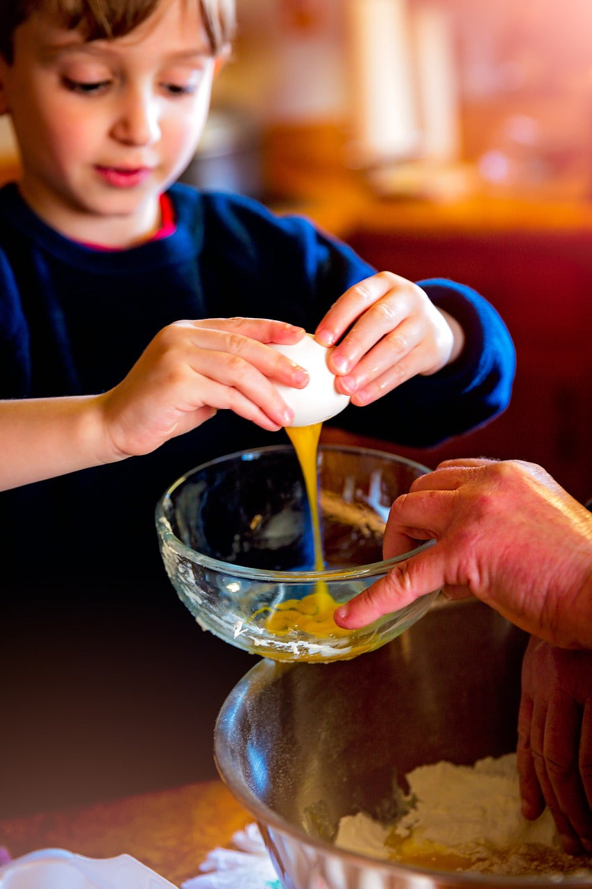 Faire de la pâtisserie avec des enfants