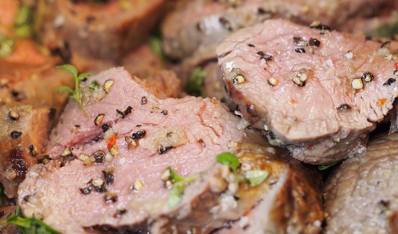 Que boire avec le bœuf de Noël : les accords mets et vins