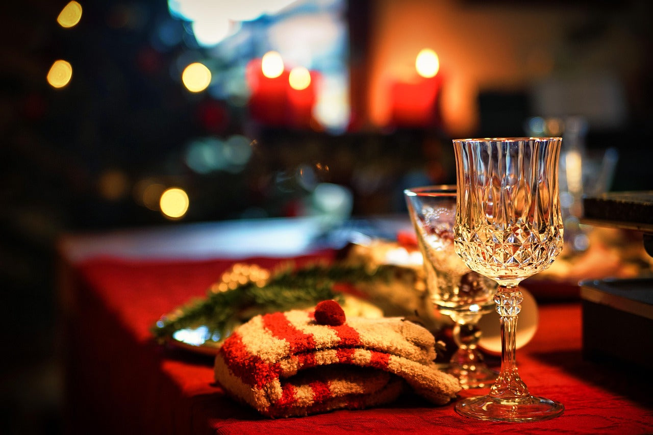 Comment animer un repas de réveillon : jeux et déroulé de soirée
