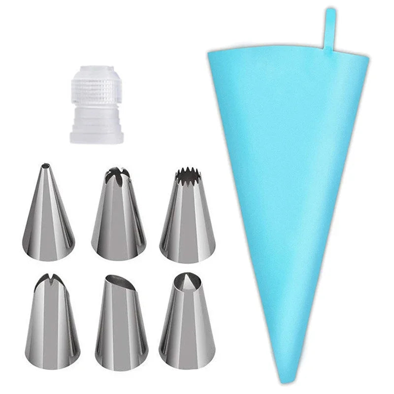 Set de 8 accessoires de pâtisserie en silicone et inox pour décoration de gâteaux