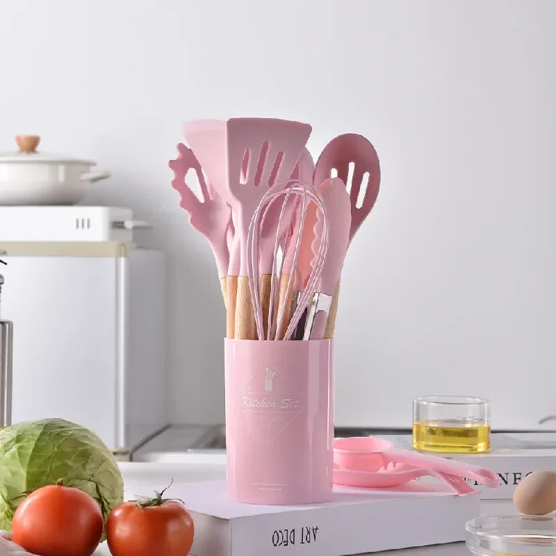 ustensiles avec finition en bois et silicone souple
