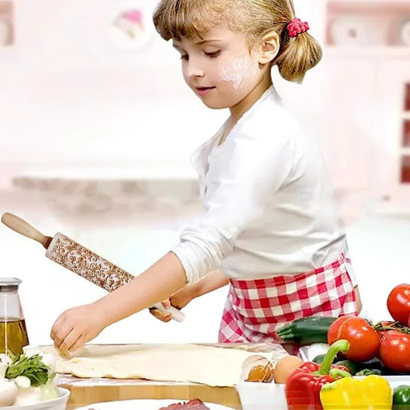 Rouleur à pâtisserie en bois rétro avec motifs gravés - Style européen