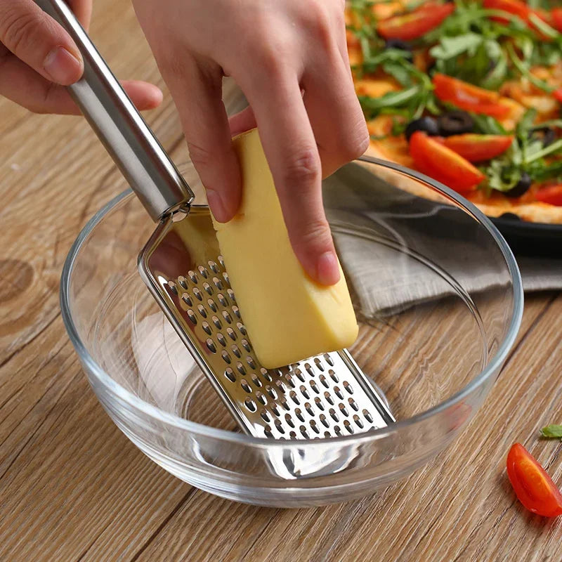 râpe à fromage ergonomique