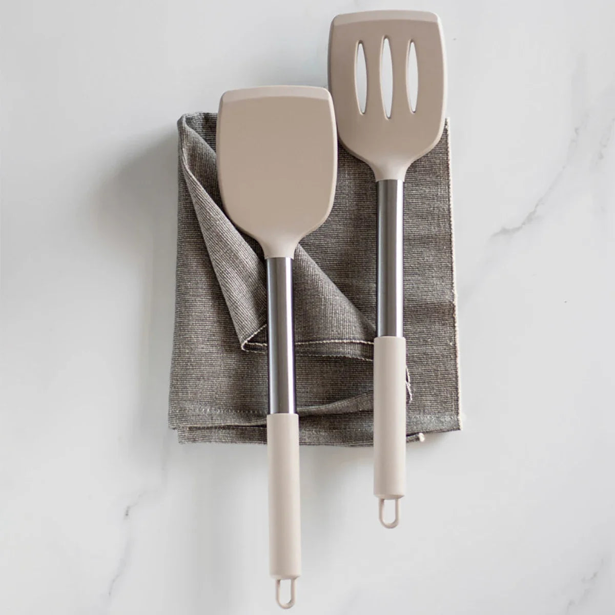 spatules de cuisson en silicone pour accompagner vos plats