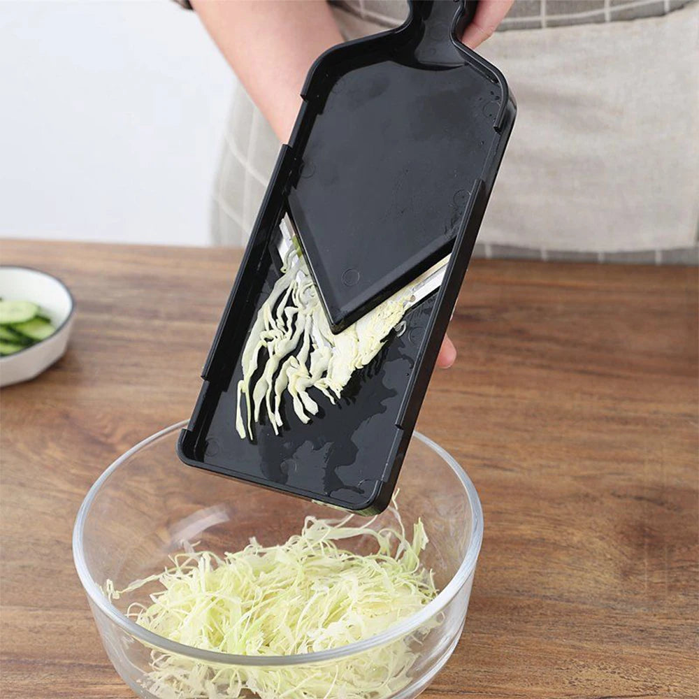 râpe à chou en acier de cuisine