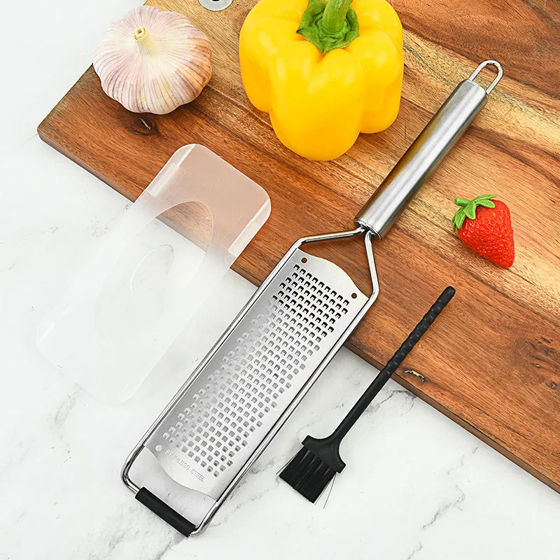 râpe ergonomique en inox avec protection