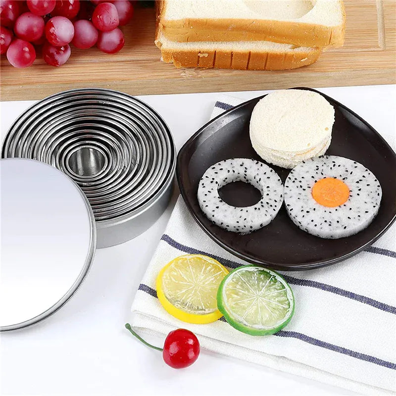 Emporte-pièces à biscuits en acier inoxydable - Set de 5 pièces polyvalentes emportepieces