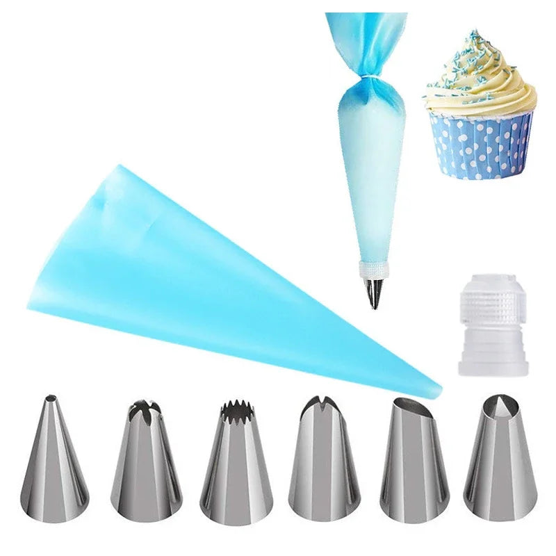 Set de 8 accessoires de pâtisserie en silicone et inox pour décoration de gâteaux