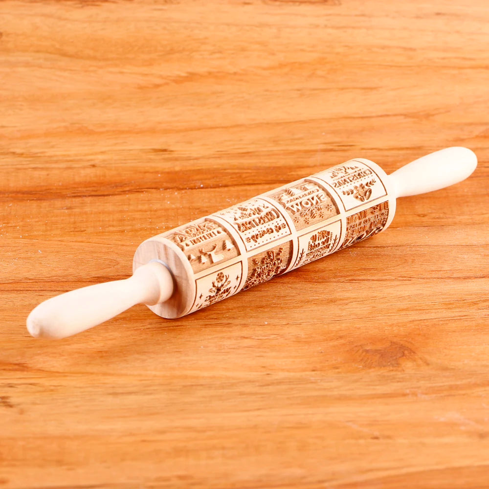 ustensile en bois gravé pour pâtisserie