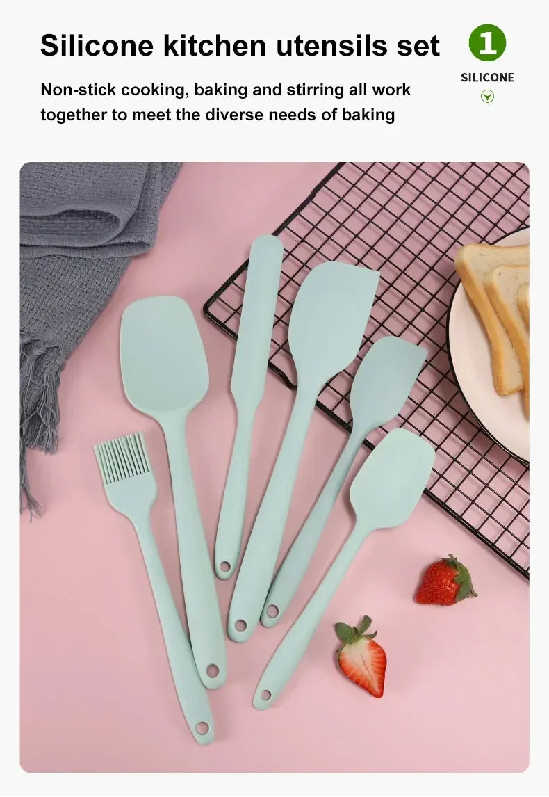 environnement de cuisson avec ustensiles en silicone
