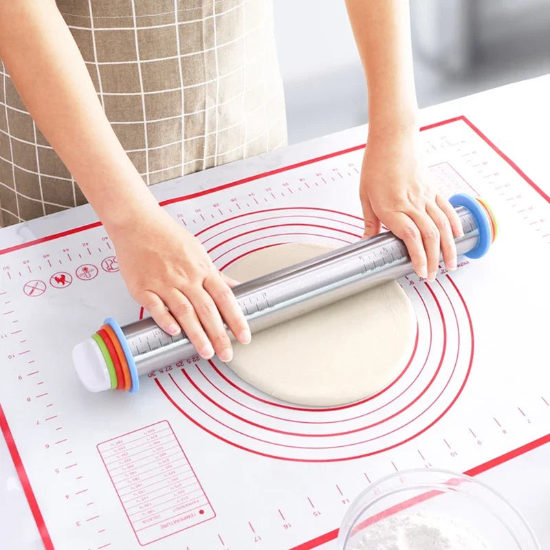 outil de pâtisserie avec mesures intégrées