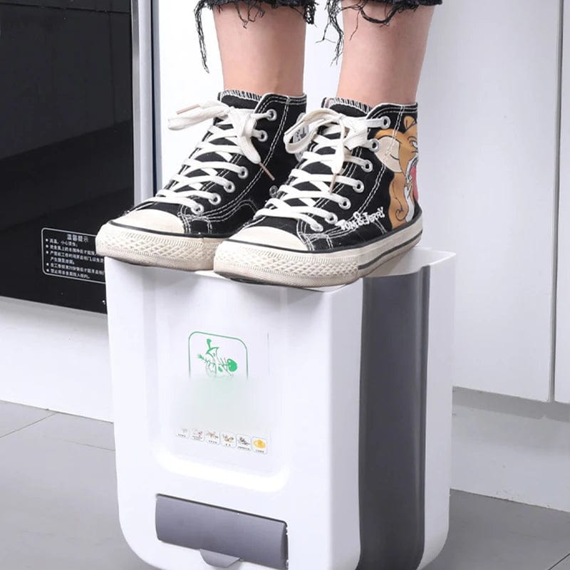 Poubelle de Cuisine Murale Pliable, Rangement Suspendu dans l'Armoire, Pratique et Eco-Friendly