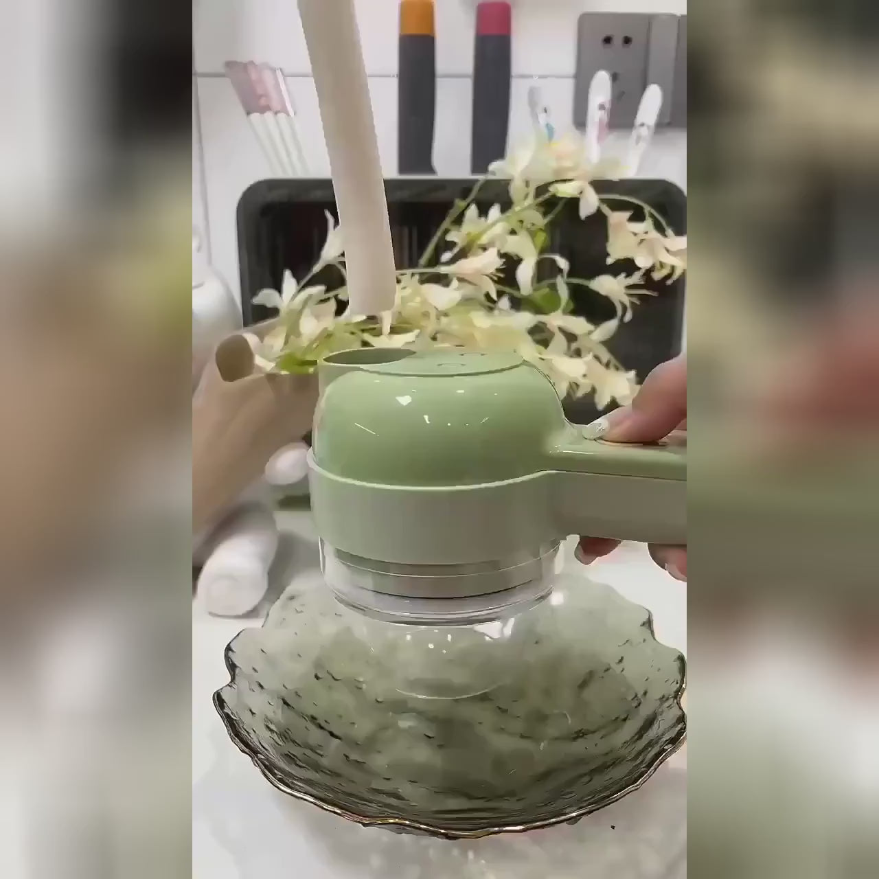 Hachoir à Légumes électrique 4-en-1